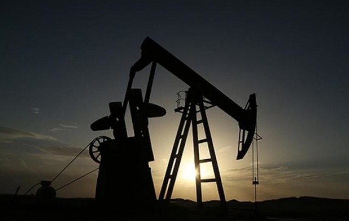 Wood Mackenzie: Barel nafte pada na deset dolara do 2050.