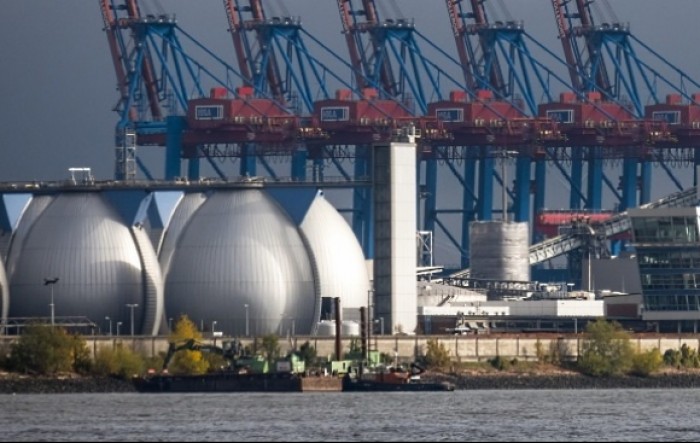 Njemačka platila 2,5 milijarde eura za najam plutajućih terminala za ukapljeni plin