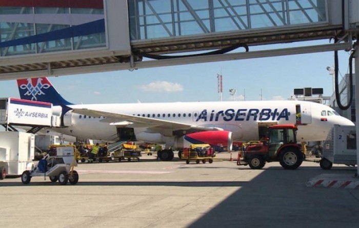 Air Serbia uvela dodatne letove za Crnu Goru