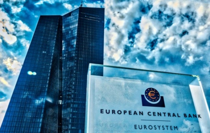 ECB: Banke u eurozoni predviđaju strože uvjete za dodjelu kredita