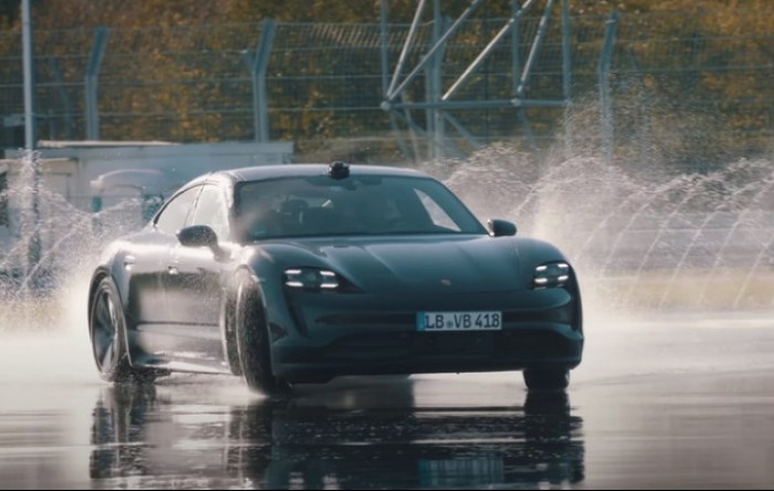 Porsche Taycan: Oboren Guinnessov svjetski rekord u driftanju električnim automobilom
