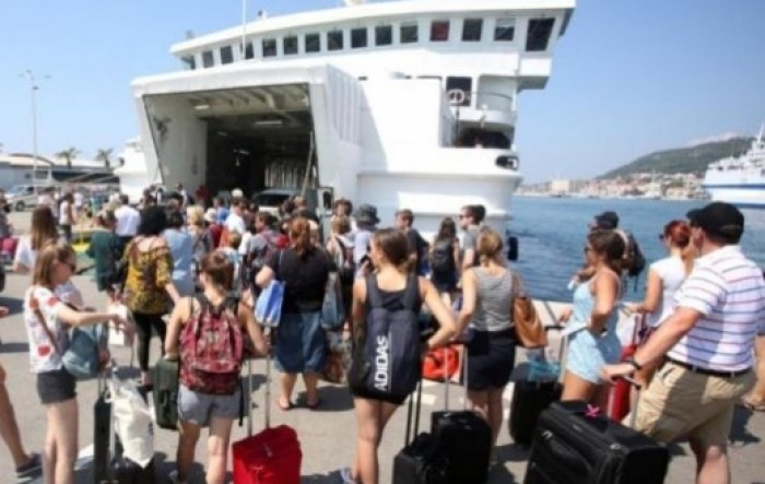 Splitska Zračna i Trajektna luka za vikend očekuju 73.000 putnika