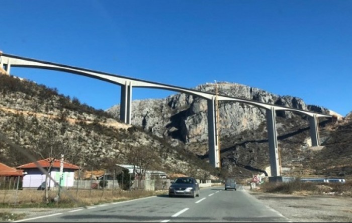 Srbija pregovara s Kinom da otkupi crnogorski dug za auto-put