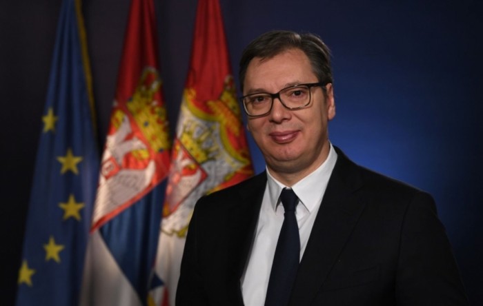 Vučić: Molim Krizni štab da shvati da država mora da isplati i penzije i plate