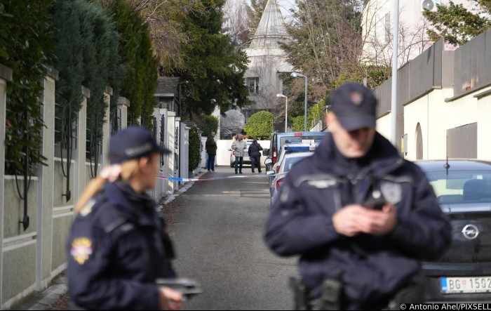Bačena bomba na vilu Zdravka Čolića
