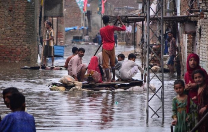 Pakistan proglasio izvanredno stanje zbog poplava, 180.000 ljudi evakuirano