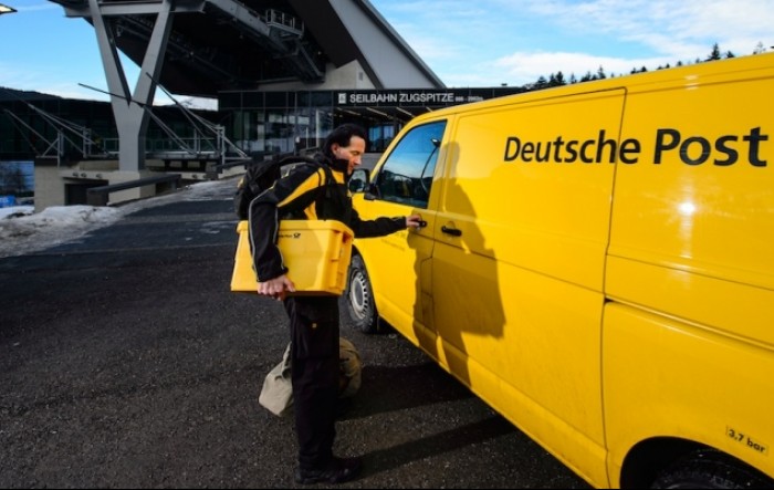 Operativna dobit Deutsche Posta skočila skoro 50 posto