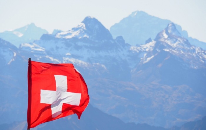 I Švicarska u recesiji nakon rekordnog pada BDP-a u drugom kvartalu