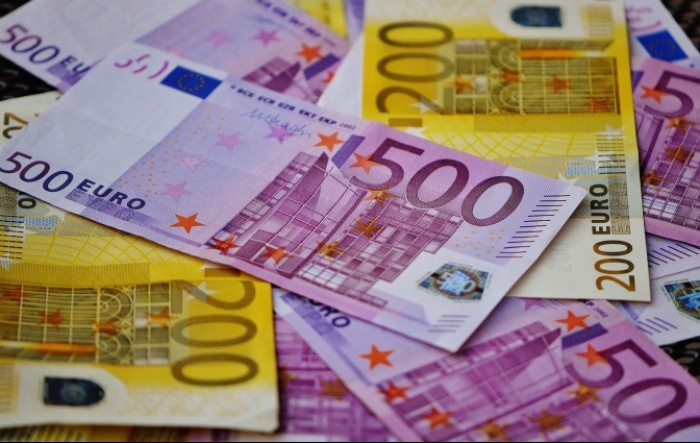 Javni dug Srbije povećan za 370 miliona evra uoči koronakrize