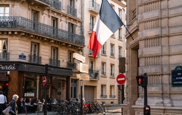 Novi val korone zakočio francusku ekonomiju na kraju godine
