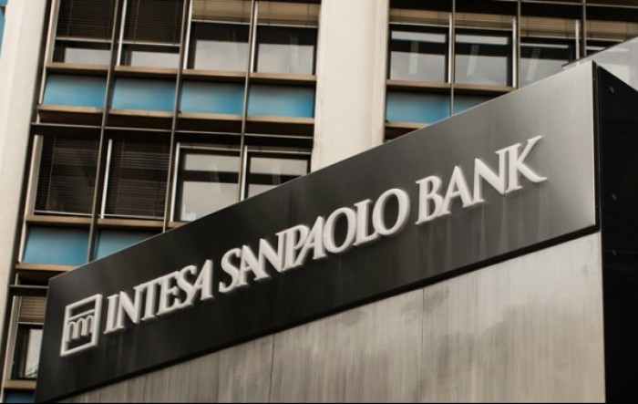Intesa Sanpaolo prodaje značajnu imovinu kako bi mogla preuzeti UBI Bancu