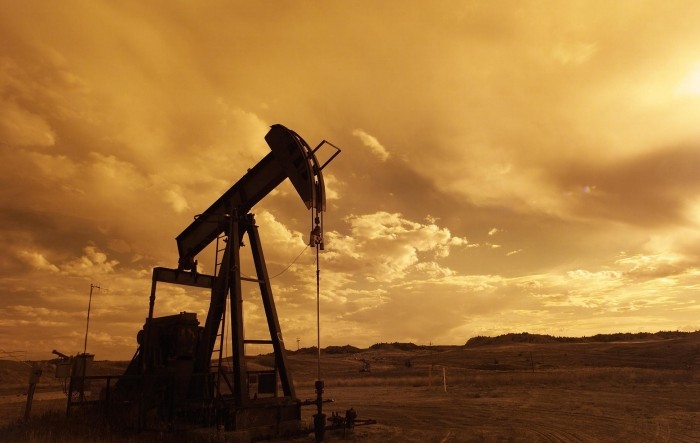 Poremećaji u opskrbi iz Rusije zbog sankcija podigli cijene nafte prema 111 dolara