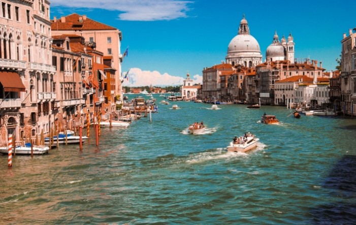 Ako se vrati masovnom turizmu, Veneciji prijeti upis na crvenu listu UNESCO-a