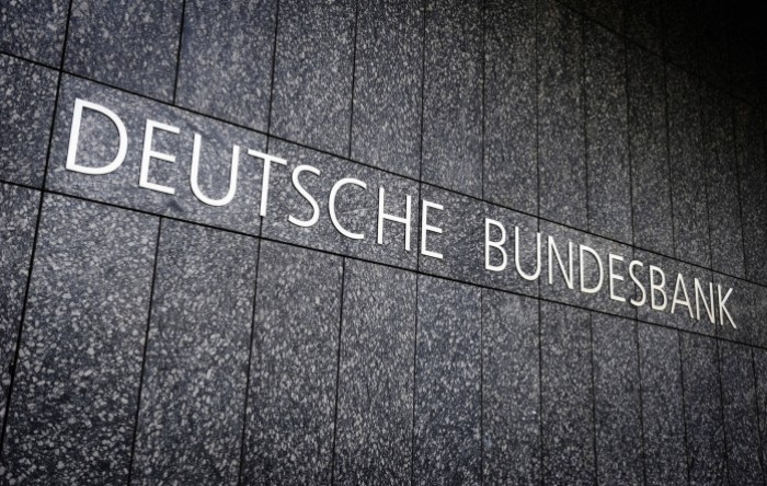 Bundesbank predviđa da će Njemačka potonuti u recesiju