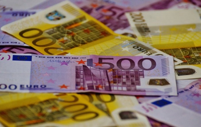 Slovenija se zadužila za 500 milijuna eura