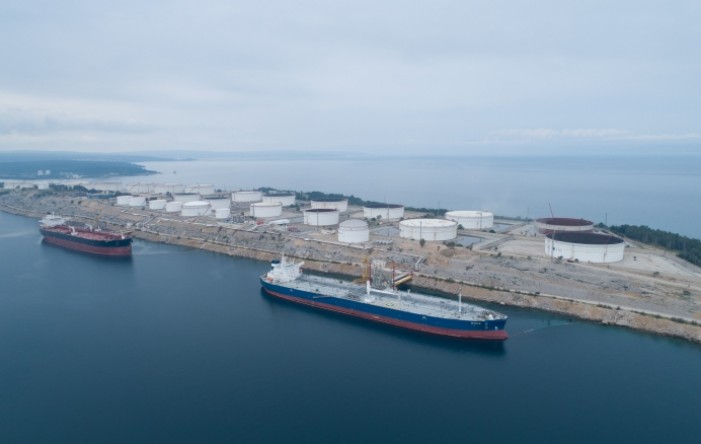 Janaf zbog sankcija Rusiji od sredine svibnja obustavlja transport nafte za NIS