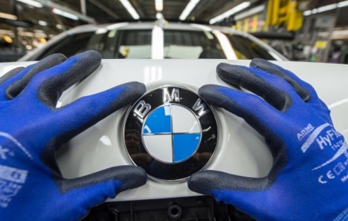 BMW od 2021. izbacuje 50 posto modela s klasičnim pogonom