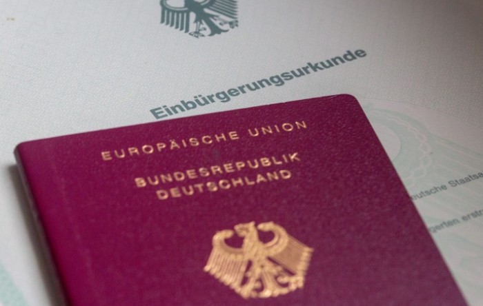 Stranci u Njemačkoj odsad lakše do državljanstva