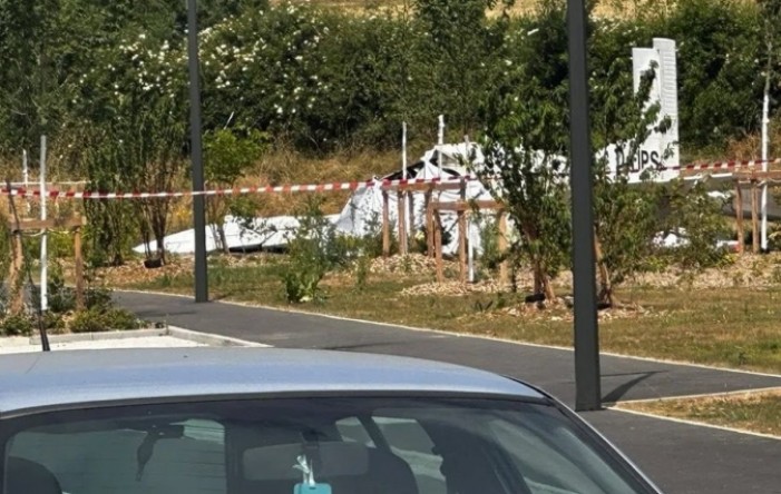 Srušio se mali avion u Francuskoj, 11 mrtvih