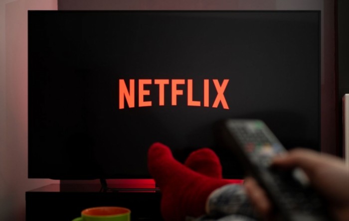 Dionice Netflixa potonule nakon što su prihodi od oglasa iznevjerili očekivanja