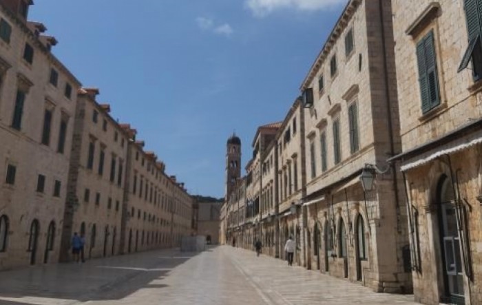 Tri slučaja britanskog soja koronavirusa potvrđena u Dubrovniku i Konavlima