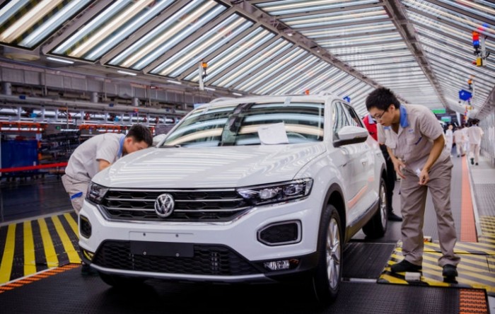 Dvoznamenkasti pad prodaje Volkswagena u kriznoj 2020.
