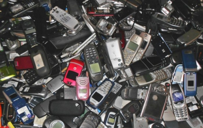 Vodafone Njemačka će reciklirati milijun starih mobitela iz Afrike