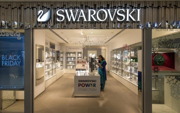 Swarovski zatvara svaku treću poslovnicu u Austriji
