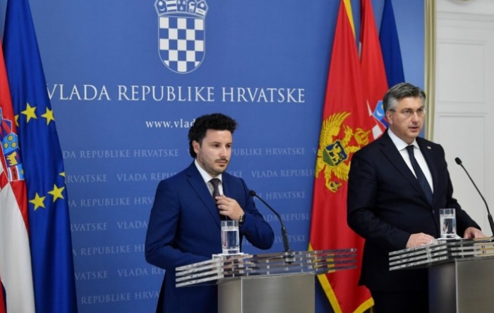 Plenković želi da se Jadran vrati, Abazović tvrdi da je brod crnogorski
