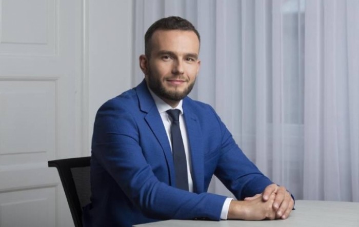 Aladrović: S javnim službama postignut dogovor, regres na račune građana