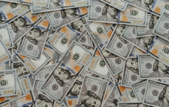 Američki deficit izmaknuo kontroli
