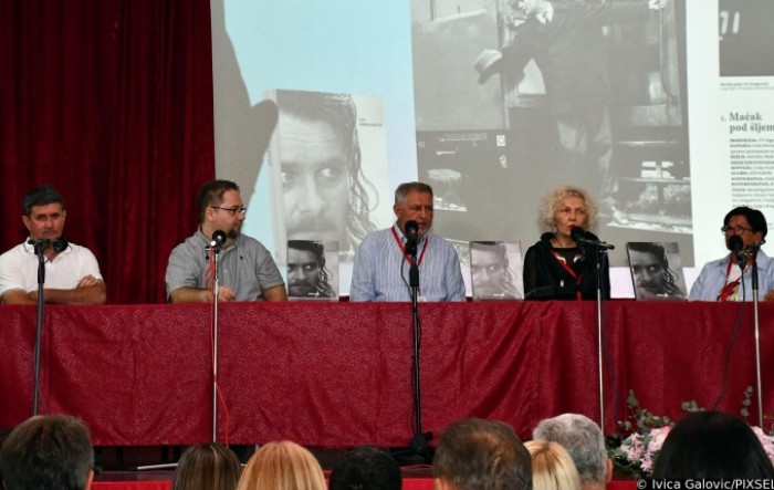 Orašje: Počeo filmski festival posvećen Ivi Gregureviću, predstavljena i monografija