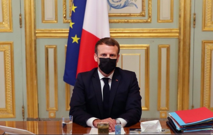 Macron više nema simptome korone, izlazi iz karantene