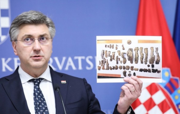 Plenković pokazao slike tragova eksploziva: Letjelica je bila naoružana