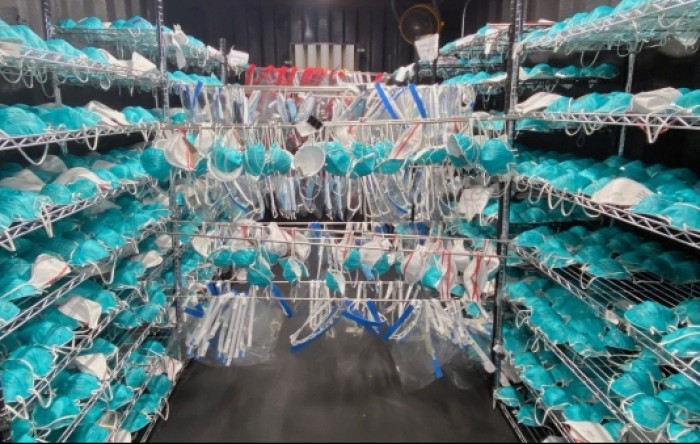 Njemačka: Ogromni viškovi maski i respiratora u skladištima