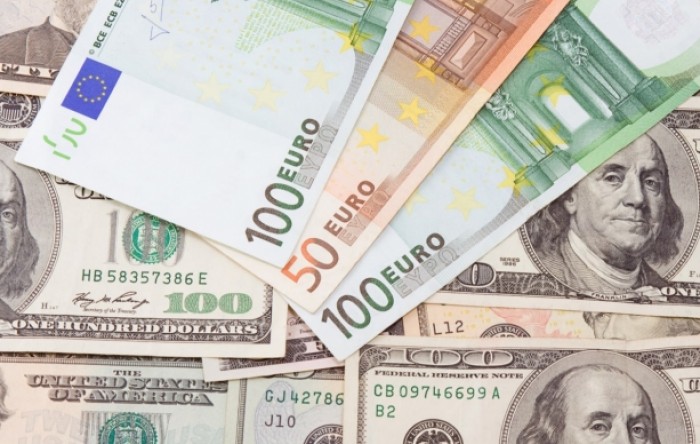 Bloomberg: Euro postao važniji od dolara