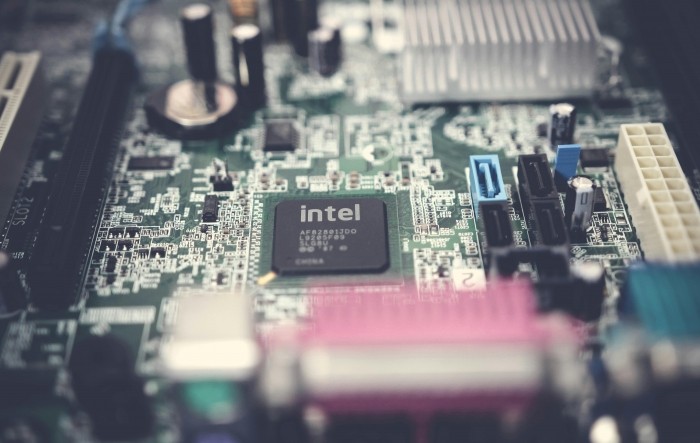 Intel objavio operativni gubitak od 7 milijardi dolara odjela za proizvodnju čipova