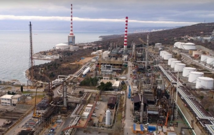Rafinerija Rijeka zaustavila proizvodnju