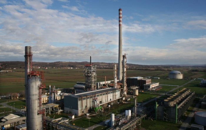 Petrokemija: Planirani zastoj u proizvodnji amonijaka i uree