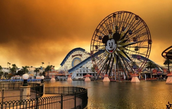 Disneyland planira otvoriti vrata do kraja travnja