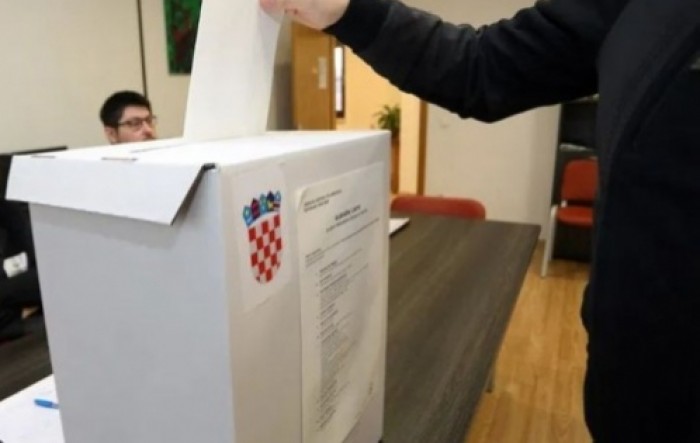 Ustavni stručnjaci: DIP neustavno i nesrazmjerno ograničava pravo na glasovanje