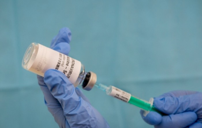 Mađarska odobrila AstraZenecino i rusko cjepivo protiv covida-19
