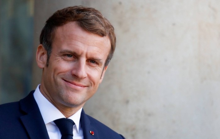 Macron gubi većinu u parlamentu