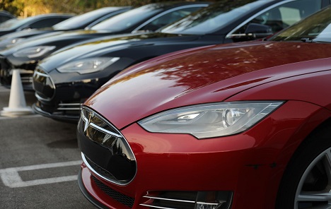 Tesla već za iduću godinu najavljuje milijun autonomnih taksija